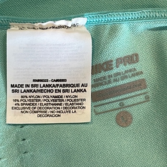 NIKE Pro Dri Fit Seamless Racerback - Picture 11 of 14